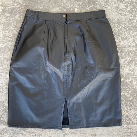 Vintage Black Leather Pencil Skirt - Picture 3 of 8